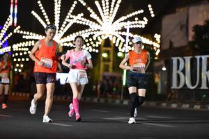 BIB: 28636, 2250, 0000
                            <button type="button" onclick="openModal(13727329)" class="btn btn-primary btn-sm float-right btn-popup" data-toggle="modal" data-target=".modal-high-quality">
                        <i class="fas fa-shopping-cart"></i> Add to Cart
                    </button>
                                            <button type="button" onclick="isThisMe(13727329, true)" class="btn btn-success btn-sm float-right btn-popup btn-isme hidden" data-toggle="tooltip" data-placement="bottom" title="นี่คือรูปของคุณใช่ไหม คลิกที่นี่เพื่อเอาเข้าอัลบั้ม">
                        <i class="fas fa-plus"></i> Add to album
                    </button>
                    <button type="button" onclick="isThisMe(13727329, false)" class="btn btn-warning btn-sm float-right btn-popup btn-isnotme hidden">
                        <i class="fas fa-ban"></i> Remove from album
                    </button>