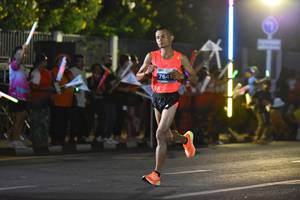 BIB: 7641
                            <button type="button" onclick="openModal(13724398)" class="btn btn-primary btn-sm float-right btn-popup" data-toggle="modal" data-target=".modal-high-quality">
                        <i class="fas fa-shopping-cart"></i> Add to Cart
                    </button>
                                            <button type="button" onclick="isThisMe(13724398, true)" class="btn btn-success btn-sm float-right btn-popup btn-isme hidden" data-toggle="tooltip" data-placement="bottom" title="นี่คือรูปของคุณใช่ไหม คลิกที่นี่เพื่อเอาเข้าอัลบั้ม">
                        <i class="fas fa-plus"></i> Add to album
                    </button>
                    <button type="button" onclick="isThisMe(13724398, false)" class="btn btn-warning btn-sm float-right btn-popup btn-isnotme hidden">
                        <i class="fas fa-ban"></i> Remove from album
                    </button>