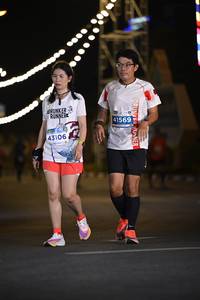 BIB: 41569, 43106
                            <button type="button" onclick="openModal(15439832)" class="btn btn-primary btn-sm float-right btn-popup" data-toggle="modal" data-target=".modal-high-quality">
                        <i class="fas fa-shopping-cart"></i> Add to Cart
                    </button>
                                            <button type="button" onclick="isThisMe(15439832, true)" class="btn btn-success btn-sm float-right btn-popup btn-isme hidden" data-toggle="tooltip" data-placement="bottom" title="นี่คือรูปของคุณใช่ไหม คลิกที่นี่เพื่อเอาเข้าอัลบั้ม">
                        <i class="fas fa-plus"></i> Add to album
                    </button>
                    <button type="button" onclick="isThisMe(15439832, false)" class="btn btn-warning btn-sm float-right btn-popup btn-isnotme hidden">
                        <i class="fas fa-ban"></i> Remove from album
                    </button>