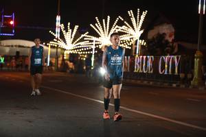 BIB: 47085
                            <button type="button" onclick="openModal(15221922)" class="btn btn-primary btn-sm float-right btn-popup" data-toggle="modal" data-target=".modal-high-quality">
                        <i class="fas fa-shopping-cart"></i> Add to Cart
                    </button>
                                            <button type="button" onclick="isThisMe(15221922, true)" class="btn btn-success btn-sm float-right btn-popup btn-isme hidden" data-toggle="tooltip" data-placement="bottom" title="นี่คือรูปของคุณใช่ไหม คลิกที่นี่เพื่อเอาเข้าอัลบั้ม">
                        <i class="fas fa-plus"></i> Add to album
                    </button>
                    <button type="button" onclick="isThisMe(15221922, false)" class="btn btn-warning btn-sm float-right btn-popup btn-isnotme hidden">
                        <i class="fas fa-ban"></i> Remove from album
                    </button>