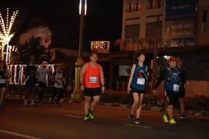 BIB: 471
                            <button type="button" onclick="openModal(15222198)" class="btn btn-primary btn-sm float-right btn-popup" data-toggle="modal" data-target=".modal-high-quality">
                        <i class="fas fa-shopping-cart"></i> Add to Cart
                    </button>
                                            <button type="button" onclick="isThisMe(15222198, true)" class="btn btn-success btn-sm float-right btn-popup btn-isme hidden" data-toggle="tooltip" data-placement="bottom" title="นี่คือรูปของคุณใช่ไหม คลิกที่นี่เพื่อเอาเข้าอัลบั้ม">
                        <i class="fas fa-plus"></i> Add to album
                    </button>
                    <button type="button" onclick="isThisMe(15222198, false)" class="btn btn-warning btn-sm float-right btn-popup btn-isnotme hidden">
                        <i class="fas fa-ban"></i> Remove from album
                    </button>