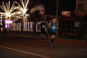 BIB: 40143
                            <button type="button" onclick="openModal(15220462)" class="btn btn-primary btn-sm float-right btn-popup" data-toggle="modal" data-target=".modal-high-quality">
                        <i class="fas fa-shopping-cart"></i> Add to Cart
                    </button>
                                            <button type="button" onclick="isThisMe(15220462, true)" class="btn btn-success btn-sm float-right btn-popup btn-isme hidden" data-toggle="tooltip" data-placement="bottom" title="นี่คือรูปของคุณใช่ไหม คลิกที่นี่เพื่อเอาเข้าอัลบั้ม">
                        <i class="fas fa-plus"></i> Add to album
                    </button>
                    <button type="button" onclick="isThisMe(15220462, false)" class="btn btn-warning btn-sm float-right btn-popup btn-isnotme hidden">
                        <i class="fas fa-ban"></i> Remove from album
                    </button>