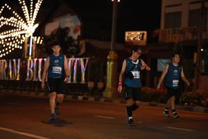 BIB: 4593, 744
                            <button type="button" onclick="openModal(15220147)" class="btn btn-primary btn-sm float-right btn-popup" data-toggle="modal" data-target=".modal-high-quality">
                        <i class="fas fa-shopping-cart"></i> Add to Cart
                    </button>
                                            <button type="button" onclick="isThisMe(15220147, true)" class="btn btn-success btn-sm float-right btn-popup btn-isme hidden" data-toggle="tooltip" data-placement="bottom" title="นี่คือรูปของคุณใช่ไหม คลิกที่นี่เพื่อเอาเข้าอัลบั้ม">
                        <i class="fas fa-plus"></i> Add to album
                    </button>
                    <button type="button" onclick="isThisMe(15220147, false)" class="btn btn-warning btn-sm float-right btn-popup btn-isnotme hidden">
                        <i class="fas fa-ban"></i> Remove from album
                    </button>