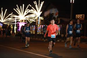 BIB: 45712
                            <button type="button" onclick="openModal(15219878)" class="btn btn-primary btn-sm float-right btn-popup" data-toggle="modal" data-target=".modal-high-quality">
                        <i class="fas fa-shopping-cart"></i> Add to Cart
                    </button>
                                            <button type="button" onclick="isThisMe(15219878, true)" class="btn btn-success btn-sm float-right btn-popup btn-isme hidden" data-toggle="tooltip" data-placement="bottom" title="นี่คือรูปของคุณใช่ไหม คลิกที่นี่เพื่อเอาเข้าอัลบั้ม">
                        <i class="fas fa-plus"></i> Add to album
                    </button>
                    <button type="button" onclick="isThisMe(15219878, false)" class="btn btn-warning btn-sm float-right btn-popup btn-isnotme hidden">
                        <i class="fas fa-ban"></i> Remove from album
                    </button>