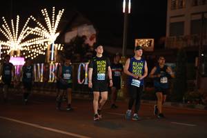 BIB: 40120, 41082
                            <button type="button" onclick="openModal(15220145)" class="btn btn-primary btn-sm float-right btn-popup" data-toggle="modal" data-target=".modal-high-quality">
                        <i class="fas fa-shopping-cart"></i> Add to Cart
                    </button>
                                            <button type="button" onclick="isThisMe(15220145, true)" class="btn btn-success btn-sm float-right btn-popup btn-isme hidden" data-toggle="tooltip" data-placement="bottom" title="นี่คือรูปของคุณใช่ไหม คลิกที่นี่เพื่อเอาเข้าอัลบั้ม">
                        <i class="fas fa-plus"></i> Add to album
                    </button>
                    <button type="button" onclick="isThisMe(15220145, false)" class="btn btn-warning btn-sm float-right btn-popup btn-isnotme hidden">
                        <i class="fas fa-ban"></i> Remove from album
                    </button>