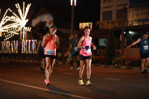 BIB: 47406
                            <button type="button" onclick="openModal(15220995)" class="btn btn-primary btn-sm float-right btn-popup" data-toggle="modal" data-target=".modal-high-quality">
                        <i class="fas fa-shopping-cart"></i> Add to Cart
                    </button>
                                            <button type="button" onclick="isThisMe(15220995, true)" class="btn btn-success btn-sm float-right btn-popup btn-isme hidden" data-toggle="tooltip" data-placement="bottom" title="นี่คือรูปของคุณใช่ไหม คลิกที่นี่เพื่อเอาเข้าอัลบั้ม">
                        <i class="fas fa-plus"></i> Add to album
                    </button>
                    <button type="button" onclick="isThisMe(15220995, false)" class="btn btn-warning btn-sm float-right btn-popup btn-isnotme hidden">
                        <i class="fas fa-ban"></i> Remove from album
                    </button>