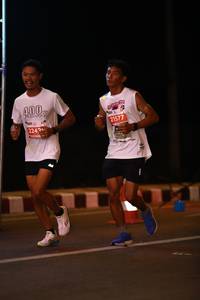 BIB: 400, 2242, 21577
                            <button type="button" onclick="openModal(13784877)" class="btn btn-primary btn-sm float-right btn-popup" data-toggle="modal" data-target=".modal-high-quality">
                        <i class="fas fa-shopping-cart"></i> Add to Cart
                    </button>
                                            <button type="button" onclick="isThisMe(13784877, true)" class="btn btn-success btn-sm float-right btn-popup btn-isme hidden" data-toggle="tooltip" data-placement="bottom" title="นี่คือรูปของคุณใช่ไหม คลิกที่นี่เพื่อเอาเข้าอัลบั้ม">
                        <i class="fas fa-plus"></i> Add to album
                    </button>
                    <button type="button" onclick="isThisMe(13784877, false)" class="btn btn-warning btn-sm float-right btn-popup btn-isnotme hidden">
                        <i class="fas fa-ban"></i> Remove from album
                    </button>