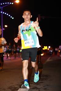 BIB: 476
                            <button type="button" onclick="openModal(13752337)" class="btn btn-primary btn-sm float-right btn-popup" data-toggle="modal" data-target=".modal-high-quality">
                        <i class="fas fa-shopping-cart"></i> Add to Cart
                    </button>
                                            <button type="button" onclick="isThisMe(13752337, true)" class="btn btn-success btn-sm float-right btn-popup btn-isme hidden" data-toggle="tooltip" data-placement="bottom" title="นี่คือรูปของคุณใช่ไหม คลิกที่นี่เพื่อเอาเข้าอัลบั้ม">
                        <i class="fas fa-plus"></i> Add to album
                    </button>
                    <button type="button" onclick="isThisMe(13752337, false)" class="btn btn-warning btn-sm float-right btn-popup btn-isnotme hidden">
                        <i class="fas fa-ban"></i> Remove from album
                    </button>