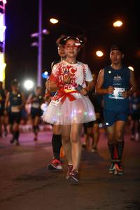 BIB: 196
                            <button type="button" onclick="openModal(13749454)" class="btn btn-primary btn-sm float-right btn-popup" data-toggle="modal" data-target=".modal-high-quality">
                        <i class="fas fa-shopping-cart"></i> Add to Cart
                    </button>
                                            <button type="button" onclick="isThisMe(13749454, true)" class="btn btn-success btn-sm float-right btn-popup btn-isme hidden" data-toggle="tooltip" data-placement="bottom" title="นี่คือรูปของคุณใช่ไหม คลิกที่นี่เพื่อเอาเข้าอัลบั้ม">
                        <i class="fas fa-plus"></i> Add to album
                    </button>
                    <button type="button" onclick="isThisMe(13749454, false)" class="btn btn-warning btn-sm float-right btn-popup btn-isnotme hidden">
                        <i class="fas fa-ban"></i> Remove from album
                    </button>