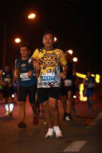 BIB: 202, 4616, 40377
                            <button type="button" onclick="openModal(13748935)" class="btn btn-primary btn-sm float-right btn-popup" data-toggle="modal" data-target=".modal-high-quality">
                        <i class="fas fa-shopping-cart"></i> Add to Cart
                    </button>
                                            <button type="button" onclick="isThisMe(13748935, true)" class="btn btn-success btn-sm float-right btn-popup btn-isme hidden" data-toggle="tooltip" data-placement="bottom" title="นี่คือรูปของคุณใช่ไหม คลิกที่นี่เพื่อเอาเข้าอัลบั้ม">
                        <i class="fas fa-plus"></i> Add to album
                    </button>
                    <button type="button" onclick="isThisMe(13748935, false)" class="btn btn-warning btn-sm float-right btn-popup btn-isnotme hidden">
                        <i class="fas fa-ban"></i> Remove from album
                    </button>