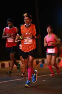 BIB: 20525, 25198
                            <button type="button" onclick="openModal(13798973)" class="btn btn-primary btn-sm float-right btn-popup" data-toggle="modal" data-target=".modal-high-quality">
                        <i class="fas fa-shopping-cart"></i> Add to Cart
                    </button>
                                            <button type="button" onclick="isThisMe(13798973, true)" class="btn btn-success btn-sm float-right btn-popup btn-isme hidden" data-toggle="tooltip" data-placement="bottom" title="นี่คือรูปของคุณใช่ไหม คลิกที่นี่เพื่อเอาเข้าอัลบั้ม">
                        <i class="fas fa-plus"></i> Add to album
                    </button>
                    <button type="button" onclick="isThisMe(13798973, false)" class="btn btn-warning btn-sm float-right btn-popup btn-isnotme hidden">
                        <i class="fas fa-ban"></i> Remove from album
                    </button>