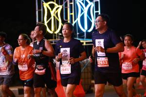 BIB: 27951, 27653, 075, 192, 29417, 28902
                            <button type="button" onclick="openModal(15115884)" class="btn btn-primary btn-sm float-right btn-popup" data-toggle="modal" data-target=".modal-high-quality">
                        <i class="fas fa-shopping-cart"></i> Add to Cart
                    </button>
                                            <button type="button" onclick="isThisMe(15115884, true)" class="btn btn-success btn-sm float-right btn-popup btn-isme hidden" data-toggle="tooltip" data-placement="bottom" title="นี่คือรูปของคุณใช่ไหม คลิกที่นี่เพื่อเอาเข้าอัลบั้ม">
                        <i class="fas fa-plus"></i> Add to album
                    </button>
                    <button type="button" onclick="isThisMe(15115884, false)" class="btn btn-warning btn-sm float-right btn-popup btn-isnotme hidden">
                        <i class="fas fa-ban"></i> Remove from album
                    </button>