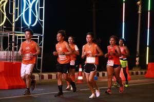 BIB: 21501, 20186, 21671, 838, 017
                            <button type="button" onclick="openModal(13798748)" class="btn btn-primary btn-sm float-right btn-popup" data-toggle="modal" data-target=".modal-high-quality">
                        <i class="fas fa-shopping-cart"></i> Add to Cart
                    </button>
                                            <button type="button" onclick="isThisMe(13798748, true)" class="btn btn-success btn-sm float-right btn-popup btn-isme hidden" data-toggle="tooltip" data-placement="bottom" title="นี่คือรูปของคุณใช่ไหม คลิกที่นี่เพื่อเอาเข้าอัลบั้ม">
                        <i class="fas fa-plus"></i> Add to album
                    </button>
                    <button type="button" onclick="isThisMe(13798748, false)" class="btn btn-warning btn-sm float-right btn-popup btn-isnotme hidden">
                        <i class="fas fa-ban"></i> Remove from album
                    </button>