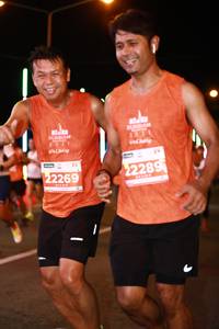 BIB: 202, 22269, 22289
                            <button type="button" onclick="openModal(13805115)" class="btn btn-primary btn-sm float-right btn-popup" data-toggle="modal" data-target=".modal-high-quality">
                        <i class="fas fa-shopping-cart"></i> Add to Cart
                    </button>
                                            <button type="button" onclick="isThisMe(13805115, true)" class="btn btn-success btn-sm float-right btn-popup btn-isme hidden" data-toggle="tooltip" data-placement="bottom" title="นี่คือรูปของคุณใช่ไหม คลิกที่นี่เพื่อเอาเข้าอัลบั้ม">
                        <i class="fas fa-plus"></i> Add to album
                    </button>
                    <button type="button" onclick="isThisMe(13805115, false)" class="btn btn-warning btn-sm float-right btn-popup btn-isnotme hidden">
                        <i class="fas fa-ban"></i> Remove from album
                    </button>