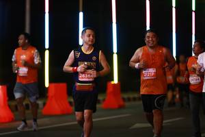 BIB: 2636, 21217, 24194
                            <button type="button" onclick="openModal(15120053)" class="btn btn-primary btn-sm float-right btn-popup" data-toggle="modal" data-target=".modal-high-quality">
                        <i class="fas fa-shopping-cart"></i> Add to Cart
                    </button>
                                            <button type="button" onclick="isThisMe(15120053, true)" class="btn btn-success btn-sm float-right btn-popup btn-isme hidden" data-toggle="tooltip" data-placement="bottom" title="นี่คือรูปของคุณใช่ไหม คลิกที่นี่เพื่อเอาเข้าอัลบั้ม">
                        <i class="fas fa-plus"></i> Add to album
                    </button>
                    <button type="button" onclick="isThisMe(15120053, false)" class="btn btn-warning btn-sm float-right btn-popup btn-isnotme hidden">
                        <i class="fas fa-ban"></i> Remove from album
                    </button>