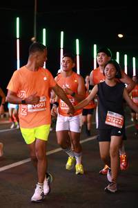 BIB: 275, 601, 21222
                            <button type="button" onclick="openModal(15020454)" class="btn btn-primary btn-sm float-right btn-popup" data-toggle="modal" data-target=".modal-high-quality">
                        <i class="fas fa-shopping-cart"></i> Add to Cart
                    </button>
                                            <button type="button" onclick="isThisMe(15020454, true)" class="btn btn-success btn-sm float-right btn-popup btn-isme hidden" data-toggle="tooltip" data-placement="bottom" title="นี่คือรูปของคุณใช่ไหม คลิกที่นี่เพื่อเอาเข้าอัลบั้ม">
                        <i class="fas fa-plus"></i> Add to album
                    </button>
                    <button type="button" onclick="isThisMe(15020454, false)" class="btn btn-warning btn-sm float-right btn-popup btn-isnotme hidden">
                        <i class="fas fa-ban"></i> Remove from album
                    </button>