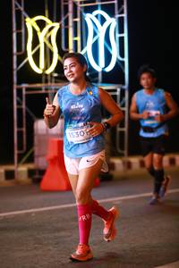 BIB: 1530
                            <button type="button" onclick="openModal(15154710)" class="btn btn-primary btn-sm float-right btn-popup" data-toggle="modal" data-target=".modal-high-quality">
                        <i class="fas fa-shopping-cart"></i> Add to Cart
                    </button>
                                            <button type="button" onclick="isThisMe(15154710, true)" class="btn btn-success btn-sm float-right btn-popup btn-isme hidden" data-toggle="tooltip" data-placement="bottom" title="นี่คือรูปของคุณใช่ไหม คลิกที่นี่เพื่อเอาเข้าอัลบั้ม">
                        <i class="fas fa-plus"></i> Add to album
                    </button>
                    <button type="button" onclick="isThisMe(15154710, false)" class="btn btn-warning btn-sm float-right btn-popup btn-isnotme hidden">
                        <i class="fas fa-ban"></i> Remove from album
                    </button>