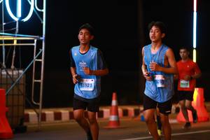 BIB: 015, 13123
                            <button type="button" onclick="openModal(15119565)" class="btn btn-primary btn-sm float-right btn-popup" data-toggle="modal" data-target=".modal-high-quality">
                        <i class="fas fa-shopping-cart"></i> Add to Cart
                    </button>
                                            <button type="button" onclick="isThisMe(15119565, true)" class="btn btn-success btn-sm float-right btn-popup btn-isme hidden" data-toggle="tooltip" data-placement="bottom" title="นี่คือรูปของคุณใช่ไหม คลิกที่นี่เพื่อเอาเข้าอัลบั้ม">
                        <i class="fas fa-plus"></i> Add to album
                    </button>
                    <button type="button" onclick="isThisMe(15119565, false)" class="btn btn-warning btn-sm float-right btn-popup btn-isnotme hidden">
                        <i class="fas fa-ban"></i> Remove from album
                    </button>