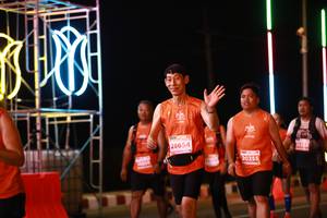 BIB: 28654, 20355
                            <button type="button" onclick="openModal(15121121)" class="btn btn-primary btn-sm float-right btn-popup" data-toggle="modal" data-target=".modal-high-quality">
                        <i class="fas fa-shopping-cart"></i> Add to Cart
                    </button>
                                            <button type="button" onclick="isThisMe(15121121, true)" class="btn btn-success btn-sm float-right btn-popup btn-isme hidden" data-toggle="tooltip" data-placement="bottom" title="นี่คือรูปของคุณใช่ไหม คลิกที่นี่เพื่อเอาเข้าอัลบั้ม">
                        <i class="fas fa-plus"></i> Add to album
                    </button>
                    <button type="button" onclick="isThisMe(15121121, false)" class="btn btn-warning btn-sm float-right btn-popup btn-isnotme hidden">
                        <i class="fas fa-ban"></i> Remove from album
                    </button>