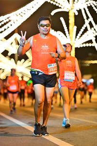 BIB: 40135
                            <button type="button" onclick="openModal(13765738)" class="btn btn-primary btn-sm float-right btn-popup" data-toggle="modal" data-target=".modal-high-quality">
                        <i class="fas fa-shopping-cart"></i> Add to Cart
                    </button>
                                            <button type="button" onclick="isThisMe(13765738, true)" class="btn btn-success btn-sm float-right btn-popup btn-isme hidden" data-toggle="tooltip" data-placement="bottom" title="นี่คือรูปของคุณใช่ไหม คลิกที่นี่เพื่อเอาเข้าอัลบั้ม">
                        <i class="fas fa-plus"></i> Add to album
                    </button>
                    <button type="button" onclick="isThisMe(13765738, false)" class="btn btn-warning btn-sm float-right btn-popup btn-isnotme hidden">
                        <i class="fas fa-ban"></i> Remove from album
                    </button>