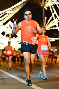 BIB: 40135
                            <button type="button" onclick="openModal(13765756)" class="btn btn-primary btn-sm float-right btn-popup" data-toggle="modal" data-target=".modal-high-quality">
                        <i class="fas fa-shopping-cart"></i> Add to Cart
                    </button>
                                            <button type="button" onclick="isThisMe(13765756, true)" class="btn btn-success btn-sm float-right btn-popup btn-isme hidden" data-toggle="tooltip" data-placement="bottom" title="นี่คือรูปของคุณใช่ไหม คลิกที่นี่เพื่อเอาเข้าอัลบั้ม">
                        <i class="fas fa-plus"></i> Add to album
                    </button>
                    <button type="button" onclick="isThisMe(13765756, false)" class="btn btn-warning btn-sm float-right btn-popup btn-isnotme hidden">
                        <i class="fas fa-ban"></i> Remove from album
                    </button>