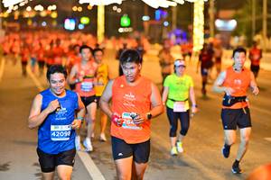 BIB: 264, 42098
                            <button type="button" onclick="openModal(15398792)" class="btn btn-primary btn-sm float-right btn-popup" data-toggle="modal" data-target=".modal-high-quality">
                        <i class="fas fa-shopping-cart"></i> Add to Cart
                    </button>
                                            <button type="button" onclick="isThisMe(15398792, true)" class="btn btn-success btn-sm float-right btn-popup btn-isme hidden" data-toggle="tooltip" data-placement="bottom" title="นี่คือรูปของคุณใช่ไหม คลิกที่นี่เพื่อเอาเข้าอัลบั้ม">
                        <i class="fas fa-plus"></i> Add to album
                    </button>
                    <button type="button" onclick="isThisMe(15398792, false)" class="btn btn-warning btn-sm float-right btn-popup btn-isnotme hidden">
                        <i class="fas fa-ban"></i> Remove from album
                    </button>