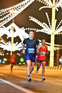 BIB: 41022, 998
                            <button type="button" onclick="openModal(15427502)" class="btn btn-primary btn-sm float-right btn-popup" data-toggle="modal" data-target=".modal-high-quality">
                        <i class="fas fa-shopping-cart"></i> Add to Cart
                    </button>
                                            <button type="button" onclick="isThisMe(15427502, true)" class="btn btn-success btn-sm float-right btn-popup btn-isme hidden" data-toggle="tooltip" data-placement="bottom" title="นี่คือรูปของคุณใช่ไหม คลิกที่นี่เพื่อเอาเข้าอัลบั้ม">
                        <i class="fas fa-plus"></i> Add to album
                    </button>
                    <button type="button" onclick="isThisMe(15427502, false)" class="btn btn-warning btn-sm float-right btn-popup btn-isnotme hidden">
                        <i class="fas fa-ban"></i> Remove from album
                    </button>