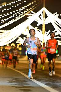 BIB: 26470, 27564
                            <button type="button" onclick="openModal(15438091)" class="btn btn-primary btn-sm float-right btn-popup" data-toggle="modal" data-target=".modal-high-quality">
                        <i class="fas fa-shopping-cart"></i> Add to Cart
                    </button>
                                            <button type="button" onclick="isThisMe(15438091, true)" class="btn btn-success btn-sm float-right btn-popup btn-isme hidden" data-toggle="tooltip" data-placement="bottom" title="นี่คือรูปของคุณใช่ไหม คลิกที่นี่เพื่อเอาเข้าอัลบั้ม">
                        <i class="fas fa-plus"></i> Add to album
                    </button>
                    <button type="button" onclick="isThisMe(15438091, false)" class="btn btn-warning btn-sm float-right btn-popup btn-isnotme hidden">
                        <i class="fas fa-ban"></i> Remove from album
                    </button>