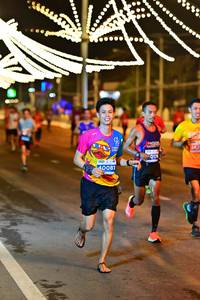 BIB: 267, 0171, 40081
                            <button type="button" onclick="openModal(15390756)" class="btn btn-primary btn-sm float-right btn-popup" data-toggle="modal" data-target=".modal-high-quality">
                        <i class="fas fa-shopping-cart"></i> Add to Cart
                    </button>
                                            <button type="button" onclick="isThisMe(15390756, true)" class="btn btn-success btn-sm float-right btn-popup btn-isme hidden" data-toggle="tooltip" data-placement="bottom" title="นี่คือรูปของคุณใช่ไหม คลิกที่นี่เพื่อเอาเข้าอัลบั้ม">
                        <i class="fas fa-plus"></i> Add to album
                    </button>
                    <button type="button" onclick="isThisMe(15390756, false)" class="btn btn-warning btn-sm float-right btn-popup btn-isnotme hidden">
                        <i class="fas fa-ban"></i> Remove from album
                    </button>