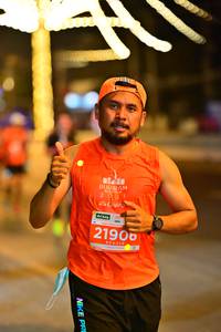 BIB: 202, 21900
                            <button type="button" onclick="openModal(15455998)" class="btn btn-primary btn-sm float-right btn-popup" data-toggle="modal" data-target=".modal-high-quality">
                        <i class="fas fa-shopping-cart"></i> Add to Cart
                    </button>
                                            <button type="button" onclick="isThisMe(15455998, true)" class="btn btn-success btn-sm float-right btn-popup btn-isme hidden" data-toggle="tooltip" data-placement="bottom" title="นี่คือรูปของคุณใช่ไหม คลิกที่นี่เพื่อเอาเข้าอัลบั้ม">
                        <i class="fas fa-plus"></i> Add to album
                    </button>
                    <button type="button" onclick="isThisMe(15455998, false)" class="btn btn-warning btn-sm float-right btn-popup btn-isnotme hidden">
                        <i class="fas fa-ban"></i> Remove from album
                    </button>