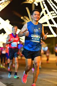 BIB: 021, 41410
                            <button type="button" onclick="openModal(15450530)" class="btn btn-primary btn-sm float-right btn-popup" data-toggle="modal" data-target=".modal-high-quality">
                        <i class="fas fa-shopping-cart"></i> Add to Cart
                    </button>
                                            <button type="button" onclick="isThisMe(15450530, true)" class="btn btn-success btn-sm float-right btn-popup btn-isme hidden" data-toggle="tooltip" data-placement="bottom" title="นี่คือรูปของคุณใช่ไหม คลิกที่นี่เพื่อเอาเข้าอัลบั้ม">
                        <i class="fas fa-plus"></i> Add to album
                    </button>
                    <button type="button" onclick="isThisMe(15450530, false)" class="btn btn-warning btn-sm float-right btn-popup btn-isnotme hidden">
                        <i class="fas fa-ban"></i> Remove from album
                    </button>