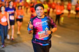 BIB: 882, 217
                            <button type="button" onclick="openModal(15460923)" class="btn btn-primary btn-sm float-right btn-popup" data-toggle="modal" data-target=".modal-high-quality">
                        <i class="fas fa-shopping-cart"></i> Add to Cart
                    </button>
                                            <button type="button" onclick="isThisMe(15460923, true)" class="btn btn-success btn-sm float-right btn-popup btn-isme hidden" data-toggle="tooltip" data-placement="bottom" title="นี่คือรูปของคุณใช่ไหม คลิกที่นี่เพื่อเอาเข้าอัลบั้ม">
                        <i class="fas fa-plus"></i> Add to album
                    </button>
                    <button type="button" onclick="isThisMe(15460923, false)" class="btn btn-warning btn-sm float-right btn-popup btn-isnotme hidden">
                        <i class="fas fa-ban"></i> Remove from album
                    </button>
