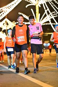 BIB: 222
                            <button type="button" onclick="openModal(15470230)" class="btn btn-primary btn-sm float-right btn-popup" data-toggle="modal" data-target=".modal-high-quality">
                        <i class="fas fa-shopping-cart"></i> Add to Cart
                    </button>
                                            <button type="button" onclick="isThisMe(15470230, true)" class="btn btn-success btn-sm float-right btn-popup btn-isme hidden" data-toggle="tooltip" data-placement="bottom" title="นี่คือรูปของคุณใช่ไหม คลิกที่นี่เพื่อเอาเข้าอัลบั้ม">
                        <i class="fas fa-plus"></i> Add to album
                    </button>
                    <button type="button" onclick="isThisMe(15470230, false)" class="btn btn-warning btn-sm float-right btn-popup btn-isnotme hidden">
                        <i class="fas fa-ban"></i> Remove from album
                    </button>