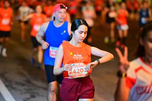 BIB: 221, 24203
                            <button type="button" onclick="openModal(15459906)" class="btn btn-primary btn-sm float-right btn-popup" data-toggle="modal" data-target=".modal-high-quality">
                        <i class="fas fa-shopping-cart"></i> Add to Cart
                    </button>
                                            <button type="button" onclick="isThisMe(15459906, true)" class="btn btn-success btn-sm float-right btn-popup btn-isme hidden" data-toggle="tooltip" data-placement="bottom" title="นี่คือรูปของคุณใช่ไหม คลิกที่นี่เพื่อเอาเข้าอัลบั้ม">
                        <i class="fas fa-plus"></i> Add to album
                    </button>
                    <button type="button" onclick="isThisMe(15459906, false)" class="btn btn-warning btn-sm float-right btn-popup btn-isnotme hidden">
                        <i class="fas fa-ban"></i> Remove from album
                    </button>