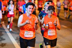BIB: 921, 23810, 23093
                            <button type="button" onclick="openModal(15458433)" class="btn btn-primary btn-sm float-right btn-popup" data-toggle="modal" data-target=".modal-high-quality">
                        <i class="fas fa-shopping-cart"></i> Add to Cart
                    </button>
                                            <button type="button" onclick="isThisMe(15458433, true)" class="btn btn-success btn-sm float-right btn-popup btn-isme hidden" data-toggle="tooltip" data-placement="bottom" title="นี่คือรูปของคุณใช่ไหม คลิกที่นี่เพื่อเอาเข้าอัลบั้ม">
                        <i class="fas fa-plus"></i> Add to album
                    </button>
                    <button type="button" onclick="isThisMe(15458433, false)" class="btn btn-warning btn-sm float-right btn-popup btn-isnotme hidden">
                        <i class="fas fa-ban"></i> Remove from album
                    </button>