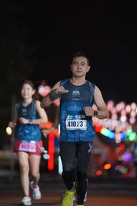 BIB: 41023, 400
                            <button type="button" onclick="openModal(17300971)" class="btn btn-primary btn-sm float-right btn-popup" data-toggle="modal" data-target=".modal-high-quality">
                        <i class="fas fa-shopping-cart"></i> Add to Cart
                    </button>
                                            <button type="button" onclick="isThisMe(17300971, true)" class="btn btn-success btn-sm float-right btn-popup btn-isme hidden" data-toggle="tooltip" data-placement="bottom" title="นี่คือรูปของคุณใช่ไหม คลิกที่นี่เพื่อเอาเข้าอัลบั้ม">
                        <i class="fas fa-plus"></i> Add to album
                    </button>
                    <button type="button" onclick="isThisMe(17300971, false)" class="btn btn-warning btn-sm float-right btn-popup btn-isnotme hidden">
                        <i class="fas fa-ban"></i> Remove from album
                    </button>