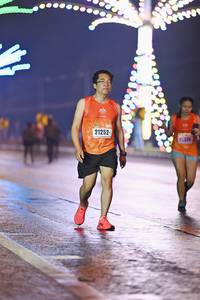 BIB: 21252, 41236
                            <button type="button" onclick="openModal(18025998)" class="btn btn-primary btn-sm float-right btn-popup" data-toggle="modal" data-target=".modal-high-quality">
                        <i class="fas fa-shopping-cart"></i> Add to Cart
                    </button>
                                            <button type="button" onclick="isThisMe(18025998, true)" class="btn btn-success btn-sm float-right btn-popup btn-isme hidden" data-toggle="tooltip" data-placement="bottom" title="นี่คือรูปของคุณใช่ไหม คลิกที่นี่เพื่อเอาเข้าอัลบั้ม">
                        <i class="fas fa-plus"></i> Add to album
                    </button>
                    <button type="button" onclick="isThisMe(18025998, false)" class="btn btn-warning btn-sm float-right btn-popup btn-isnotme hidden">
                        <i class="fas fa-ban"></i> Remove from album
                    </button>