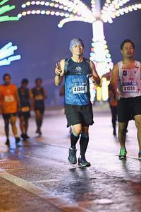 BIB: 41304, 41524
                            <button type="button" onclick="openModal(18026600)" class="btn btn-primary btn-sm float-right btn-popup" data-toggle="modal" data-target=".modal-high-quality">
                        <i class="fas fa-shopping-cart"></i> Add to Cart
                    </button>
                                            <button type="button" onclick="isThisMe(18026600, true)" class="btn btn-success btn-sm float-right btn-popup btn-isme hidden" data-toggle="tooltip" data-placement="bottom" title="นี่คือรูปของคุณใช่ไหม คลิกที่นี่เพื่อเอาเข้าอัลบั้ม">
                        <i class="fas fa-plus"></i> Add to album
                    </button>
                    <button type="button" onclick="isThisMe(18026600, false)" class="btn btn-warning btn-sm float-right btn-popup btn-isnotme hidden">
                        <i class="fas fa-ban"></i> Remove from album
                    </button>