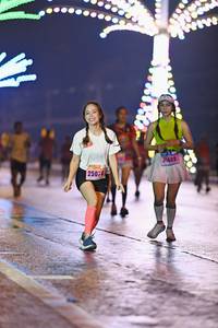 BIB: 3409, 2507
                            <button type="button" onclick="openModal(17055213)" class="btn btn-primary btn-sm float-right btn-popup" data-toggle="modal" data-target=".modal-high-quality">
                        <i class="fas fa-shopping-cart"></i> Add to Cart
                    </button>
                                            <button type="button" onclick="isThisMe(17055213, true)" class="btn btn-success btn-sm float-right btn-popup btn-isme hidden" data-toggle="tooltip" data-placement="bottom" title="นี่คือรูปของคุณใช่ไหม คลิกที่นี่เพื่อเอาเข้าอัลบั้ม">
                        <i class="fas fa-plus"></i> Add to album
                    </button>
                    <button type="button" onclick="isThisMe(17055213, false)" class="btn btn-warning btn-sm float-right btn-popup btn-isnotme hidden">
                        <i class="fas fa-ban"></i> Remove from album
                    </button>