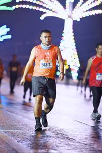 BIB: 24317, 412
                            <button type="button" onclick="openModal(16963894)" class="btn btn-primary btn-sm float-right btn-popup" data-toggle="modal" data-target=".modal-high-quality">
                        <i class="fas fa-shopping-cart"></i> Add to Cart
                    </button>
                                            <button type="button" onclick="isThisMe(16963894, true)" class="btn btn-success btn-sm float-right btn-popup btn-isme hidden" data-toggle="tooltip" data-placement="bottom" title="นี่คือรูปของคุณใช่ไหม คลิกที่นี่เพื่อเอาเข้าอัลบั้ม">
                        <i class="fas fa-plus"></i> Add to album
                    </button>
                    <button type="button" onclick="isThisMe(16963894, false)" class="btn btn-warning btn-sm float-right btn-popup btn-isnotme hidden">
                        <i class="fas fa-ban"></i> Remove from album
                    </button>