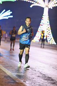 BIB: 42598
                            <button type="button" onclick="openModal(18027951)" class="btn btn-primary btn-sm float-right btn-popup" data-toggle="modal" data-target=".modal-high-quality">
                        <i class="fas fa-shopping-cart"></i> Add to Cart
                    </button>
                                            <button type="button" onclick="isThisMe(18027951, true)" class="btn btn-success btn-sm float-right btn-popup btn-isme hidden" data-toggle="tooltip" data-placement="bottom" title="นี่คือรูปของคุณใช่ไหม คลิกที่นี่เพื่อเอาเข้าอัลบั้ม">
                        <i class="fas fa-plus"></i> Add to album
                    </button>
                    <button type="button" onclick="isThisMe(18027951, false)" class="btn btn-warning btn-sm float-right btn-popup btn-isnotme hidden">
                        <i class="fas fa-ban"></i> Remove from album
                    </button>