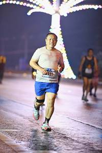BIB: 321
                            <button type="button" onclick="openModal(18026256)" class="btn btn-primary btn-sm float-right btn-popup" data-toggle="modal" data-target=".modal-high-quality">
                        <i class="fas fa-shopping-cart"></i> Add to Cart
                    </button>
                                            <button type="button" onclick="isThisMe(18026256, true)" class="btn btn-success btn-sm float-right btn-popup btn-isme hidden" data-toggle="tooltip" data-placement="bottom" title="นี่คือรูปของคุณใช่ไหม คลิกที่นี่เพื่อเอาเข้าอัลบั้ม">
                        <i class="fas fa-plus"></i> Add to album
                    </button>
                    <button type="button" onclick="isThisMe(18026256, false)" class="btn btn-warning btn-sm float-right btn-popup btn-isnotme hidden">
                        <i class="fas fa-ban"></i> Remove from album
                    </button>