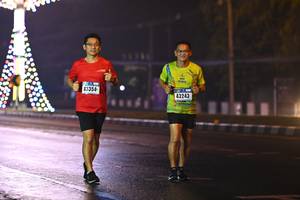 BIB: 43354, 43243
                            <button type="button" onclick="openModal(17405659)" class="btn btn-primary btn-sm float-right btn-popup" data-toggle="modal" data-target=".modal-high-quality">
                        <i class="fas fa-shopping-cart"></i> Add to Cart
                    </button>
                                            <button type="button" onclick="isThisMe(17405659, true)" class="btn btn-success btn-sm float-right btn-popup btn-isme hidden" data-toggle="tooltip" data-placement="bottom" title="นี่คือรูปของคุณใช่ไหม คลิกที่นี่เพื่อเอาเข้าอัลบั้ม">
                        <i class="fas fa-plus"></i> Add to album
                    </button>
                    <button type="button" onclick="isThisMe(17405659, false)" class="btn btn-warning btn-sm float-right btn-popup btn-isnotme hidden">
                        <i class="fas fa-ban"></i> Remove from album
                    </button>