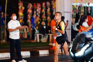 BIB: 2403
                            <button type="button" onclick="openModal(16760462)" class="btn btn-primary btn-sm float-right btn-popup" data-toggle="modal" data-target=".modal-high-quality">
                        <i class="fas fa-shopping-cart"></i> Add to Cart
                    </button>
                                            <button type="button" onclick="isThisMe(16760462, true)" class="btn btn-success btn-sm float-right btn-popup btn-isme hidden" data-toggle="tooltip" data-placement="bottom" title="นี่คือรูปของคุณใช่ไหม คลิกที่นี่เพื่อเอาเข้าอัลบั้ม">
                        <i class="fas fa-plus"></i> Add to album
                    </button>
                    <button type="button" onclick="isThisMe(16760462, false)" class="btn btn-warning btn-sm float-right btn-popup btn-isnotme hidden">
                        <i class="fas fa-ban"></i> Remove from album
                    </button>