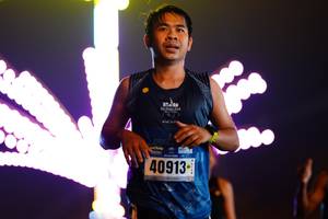 BIB: 40913
                            <button type="button" onclick="openModal(16926500)" class="btn btn-primary btn-sm float-right btn-popup" data-toggle="modal" data-target=".modal-high-quality">
                        <i class="fas fa-shopping-cart"></i> Add to Cart
                    </button>
                                            <button type="button" onclick="isThisMe(16926500, true)" class="btn btn-success btn-sm float-right btn-popup btn-isme hidden" data-toggle="tooltip" data-placement="bottom" title="นี่คือรูปของคุณใช่ไหม คลิกที่นี่เพื่อเอาเข้าอัลบั้ม">
                        <i class="fas fa-plus"></i> Add to album
                    </button>
                    <button type="button" onclick="isThisMe(16926500, false)" class="btn btn-warning btn-sm float-right btn-popup btn-isnotme hidden">
                        <i class="fas fa-ban"></i> Remove from album
                    </button>