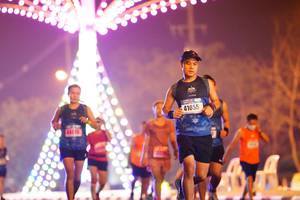 BIB: 41055, 446
                            <button type="button" onclick="openModal(16915711)" class="btn btn-primary btn-sm float-right btn-popup" data-toggle="modal" data-target=".modal-high-quality">
                        <i class="fas fa-shopping-cart"></i> Add to Cart
                    </button>
                                            <button type="button" onclick="isThisMe(16915711, true)" class="btn btn-success btn-sm float-right btn-popup btn-isme hidden" data-toggle="tooltip" data-placement="bottom" title="นี่คือรูปของคุณใช่ไหม คลิกที่นี่เพื่อเอาเข้าอัลบั้ม">
                        <i class="fas fa-plus"></i> Add to album
                    </button>
                    <button type="button" onclick="isThisMe(16915711, false)" class="btn btn-warning btn-sm float-right btn-popup btn-isnotme hidden">
                        <i class="fas fa-ban"></i> Remove from album
                    </button>