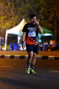 BIB: 42199
                            <button type="button" onclick="openModal(17250608)" class="btn btn-primary btn-sm float-right btn-popup" data-toggle="modal" data-target=".modal-high-quality">
                        <i class="fas fa-shopping-cart"></i> Add to Cart
                    </button>
                                            <button type="button" onclick="isThisMe(17250608, true)" class="btn btn-success btn-sm float-right btn-popup btn-isme hidden" data-toggle="tooltip" data-placement="bottom" title="นี่คือรูปของคุณใช่ไหม คลิกที่นี่เพื่อเอาเข้าอัลบั้ม">
                        <i class="fas fa-plus"></i> Add to album
                    </button>
                    <button type="button" onclick="isThisMe(17250608, false)" class="btn btn-warning btn-sm float-right btn-popup btn-isnotme hidden">
                        <i class="fas fa-ban"></i> Remove from album
                    </button>