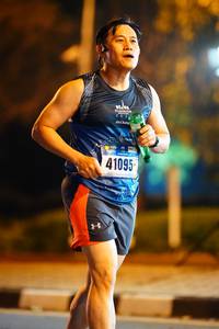 BIB: 202, 41095
                            <button type="button" onclick="openModal(16829121)" class="btn btn-primary btn-sm float-right btn-popup" data-toggle="modal" data-target=".modal-high-quality">
                        <i class="fas fa-shopping-cart"></i> Add to Cart
                    </button>
                                            <button type="button" onclick="isThisMe(16829121, true)" class="btn btn-success btn-sm float-right btn-popup btn-isme hidden" data-toggle="tooltip" data-placement="bottom" title="นี่คือรูปของคุณใช่ไหม คลิกที่นี่เพื่อเอาเข้าอัลบั้ม">
                        <i class="fas fa-plus"></i> Add to album
                    </button>
                    <button type="button" onclick="isThisMe(16829121, false)" class="btn btn-warning btn-sm float-right btn-popup btn-isnotme hidden">
                        <i class="fas fa-ban"></i> Remove from album
                    </button>