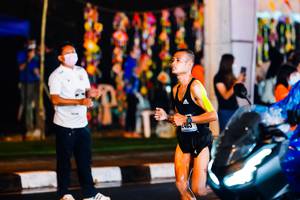 BIB: 2403
                            <button type="button" onclick="openModal(18210248)" class="btn btn-primary btn-sm float-right btn-popup" data-toggle="modal" data-target=".modal-high-quality">
                        <i class="fas fa-shopping-cart"></i> Add to Cart
                    </button>
                                            <button type="button" onclick="isThisMe(18210248, true)" class="btn btn-success btn-sm float-right btn-popup btn-isme hidden" data-toggle="tooltip" data-placement="bottom" title="นี่คือรูปของคุณใช่ไหม คลิกที่นี่เพื่อเอาเข้าอัลบั้ม">
                        <i class="fas fa-plus"></i> Add to album
                    </button>
                    <button type="button" onclick="isThisMe(18210248, false)" class="btn btn-warning btn-sm float-right btn-popup btn-isnotme hidden">
                        <i class="fas fa-ban"></i> Remove from album
                    </button>