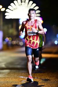 BIB: 21188
                            <button type="button" onclick="openModal(16692232)" class="btn btn-primary btn-sm float-right btn-popup" data-toggle="modal" data-target=".modal-high-quality">
                        <i class="fas fa-shopping-cart"></i> Add to Cart
                    </button>
                                            <button type="button" onclick="isThisMe(16692232, true)" class="btn btn-success btn-sm float-right btn-popup btn-isme hidden" data-toggle="tooltip" data-placement="bottom" title="นี่คือรูปของคุณใช่ไหม คลิกที่นี่เพื่อเอาเข้าอัลบั้ม">
                        <i class="fas fa-plus"></i> Add to album
                    </button>
                    <button type="button" onclick="isThisMe(16692232, false)" class="btn btn-warning btn-sm float-right btn-popup btn-isnotme hidden">
                        <i class="fas fa-ban"></i> Remove from album
                    </button>